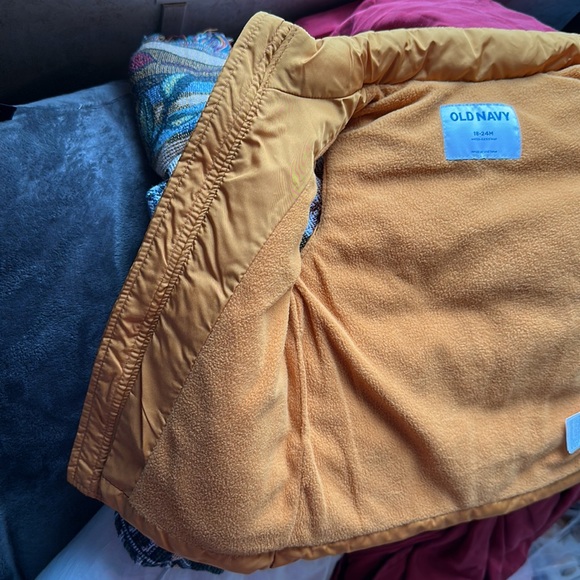 NWT OLD NAVY puffer vest, mustard yellow with pockets 18-24 months or 27-30 lbs - Picture 6 of 9